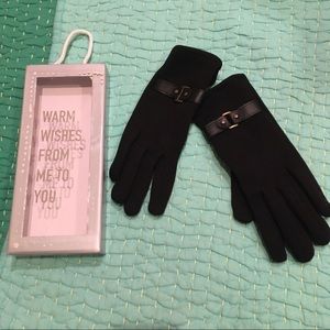 NWT • Black Fashion Touch Screen Gloves One Size